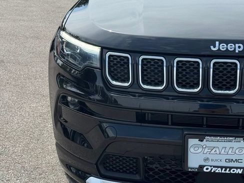 Used 2023 Jeep Compass Limited w/ Elite Group AWD/4WD image 9