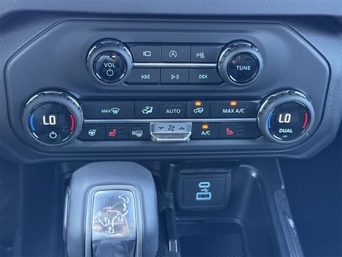 New 2025 Ford Bronco Outer Banks image 42