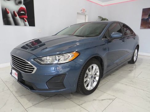 Used 2019 Ford Fusion SE image 8