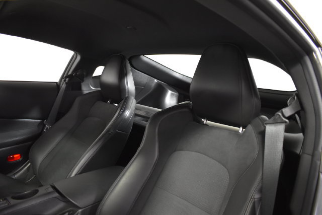 Certified 2024 Nissan Z Performance w/ Floor Mat Package RWD image 11