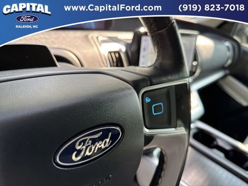 Certified 2025 Ford Expedition Max Platinum w/ Platinum Ultimate Package AWD/4WD image 24