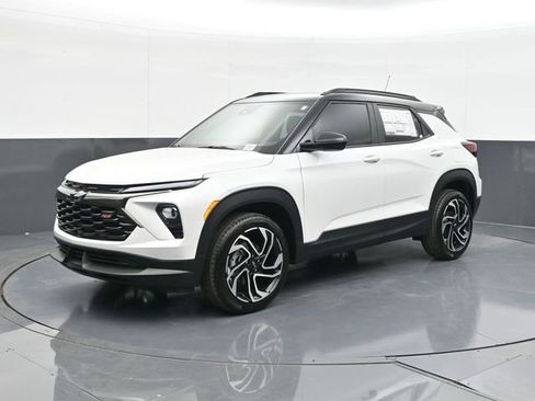 New 2026 Chevrolet TrailBlazer RS w/ Convenience Package AWD/4WD image 3
