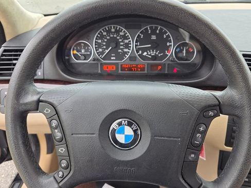 Used 2005 BMW 330i Sedan RWD image 20