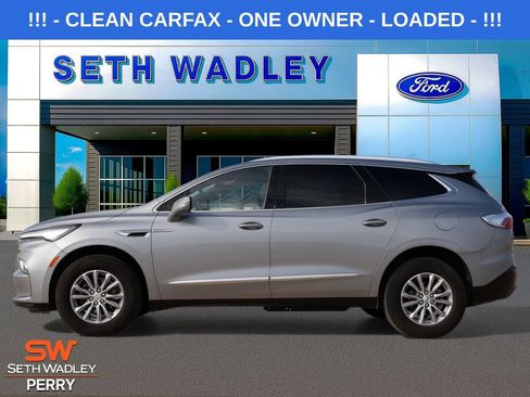 Used 2024 Buick Enclave Premium image 2