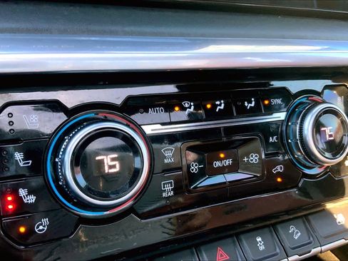 Certified 2023 GMC Sierra 1500 Denali Ultimate image 34