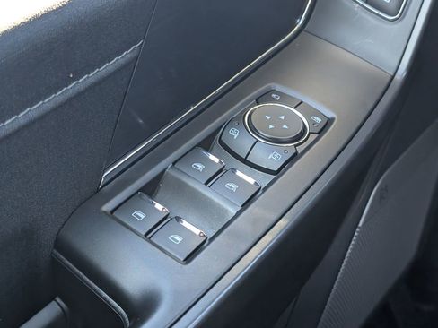 Used 2025 Ford F150 Lariat w/ Equipment Group 501A Mid image 12