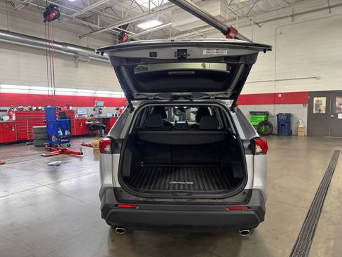 Certified 2025 Toyota RAV4 XLE w/ Convenience Package FWD image 32