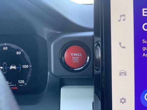 Used 2024 Toyota Tacoma TRD Off-Road image 14
