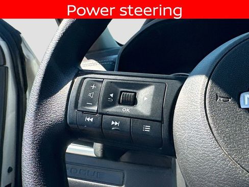 Used 2023 Nissan Rogue S FWD image 9