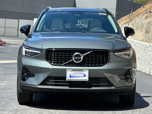 New 2026 Volvo XC40 B5 Ultra AWD/4WD image 6