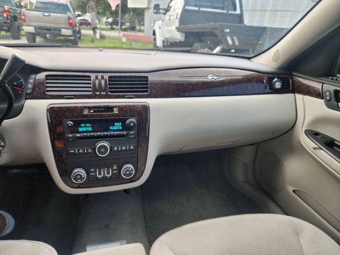 Used 2012 Chevrolet Impala LT FWD image 10