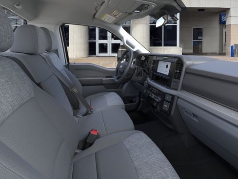 New 2026 Ford F350 XLT w/ 360-Degree Camera Package RWD image 33