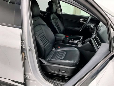 Used 2023 Kia Sportage SX FWD image 9