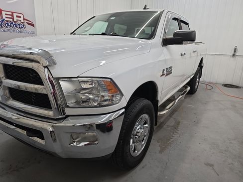 Used 2015 RAM 2500 SLT w/ Luxury Group image 4