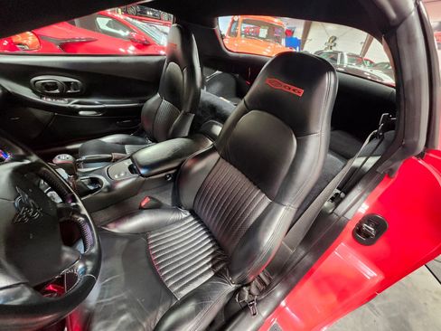 Used 2001 Chevrolet Corvette Z06 w/ Memory Pkg image 18