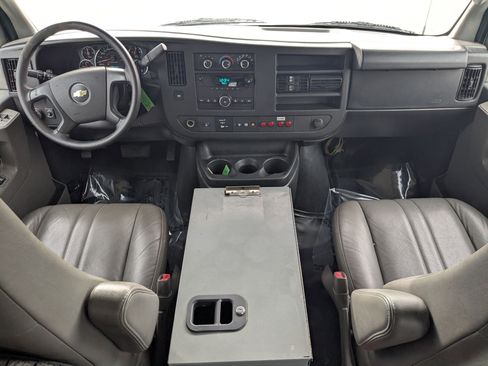 Used 2014 Chevrolet Express 2500 w/ Cold Climate Package image 28