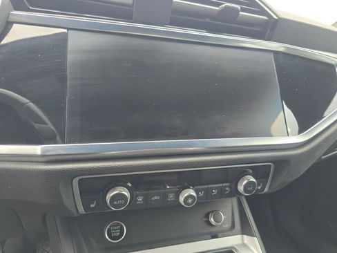 Used 2023 Audi Q3 2.0T Premium image 25