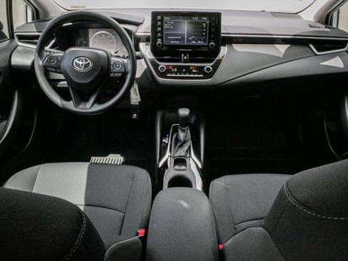 Used 2022 Toyota Corolla LE FWD image 27