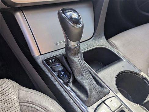 Used 2016 Hyundai Sonata Limited w/ Option Group 05 image 15