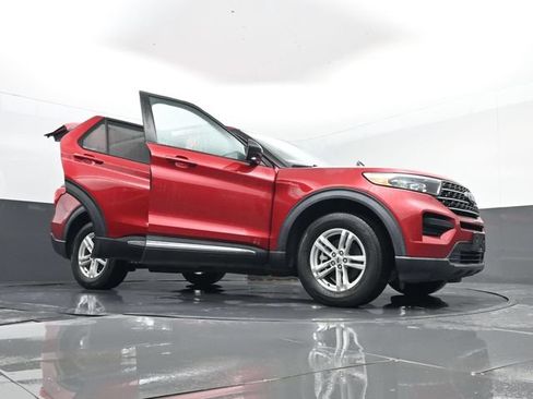 Used 2022 Ford Explorer XLT w/ Class IV Trailer Tow Package AWD/4WD image 33