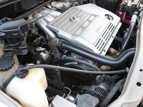 Used 2000 Lexus RX 300 4WD image 12