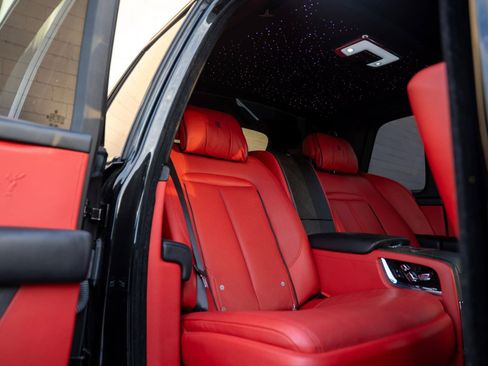 Used 2019 Rolls-Royce Cullinan AWD/4WD image 4