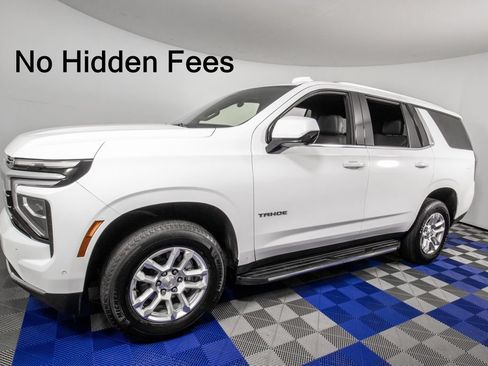 Used 2025 Chevrolet Tahoe LT RWD image 1