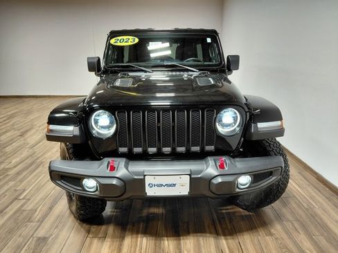 Used 2023 Jeep Wrangler Unlimited Rubicon w/ LED Lighting Group image 15