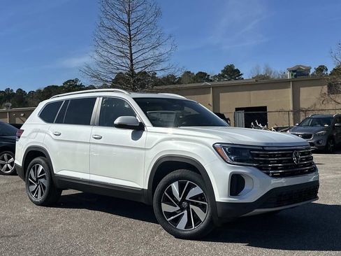 New 2026 Volkswagen Atlas SEL AWD/4WD image 1