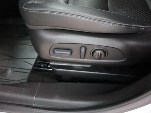 Used 2023 Buick Encore GX Essence w/ Experience Buick Package AWD/4WD image 10