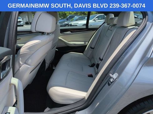 Certified 2023 BMW 530i w/ Luxury Seating Package RWD image 15