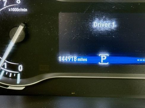 Used 2017 Honda Pilot EX-L image 12