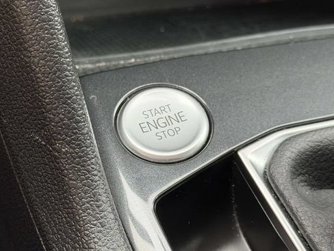 Certified 2024 Volkswagen Tiguan SE AWD/4WD image 31