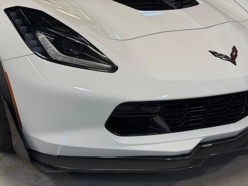 Used 2018 Chevrolet Corvette Z06 RWD image 14