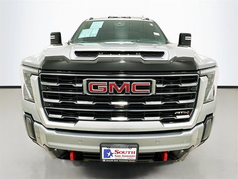 Used 2024 GMC Sierra 2500 AT4 w/ AT4 Premium Plus Package image 2