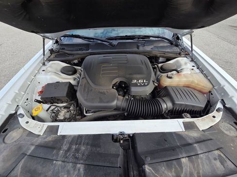 Used 2022 Dodge Challenger SXT w/ Blacktop Package image 29