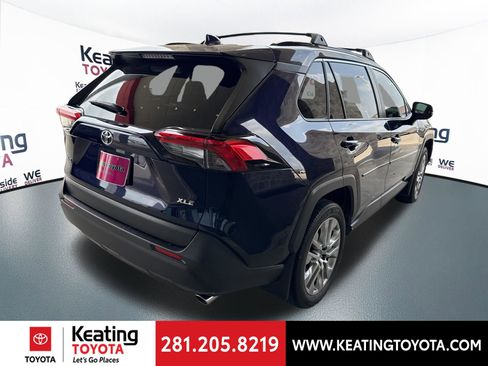 Used 2023 Toyota RAV4 XLE Premium FWD image 7