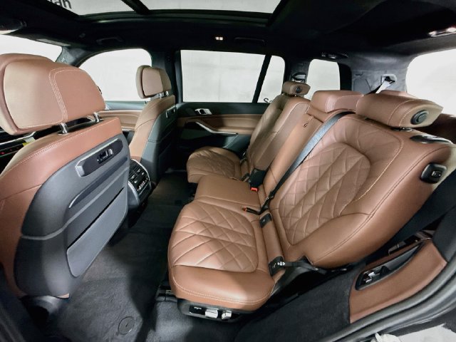 New 2027 BMW X7 xDrive40i w/ M Sport Package AWD/4WD image 26