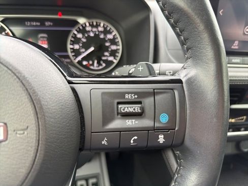 Used 2023 Nissan Rogue SL image 19
