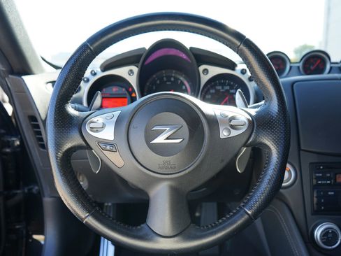 Used 2014 Nissan 370Z Coupe image 20