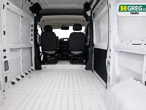 Used 2025 RAM ProMaster 2500 w/ Convenience Group FWD image 15