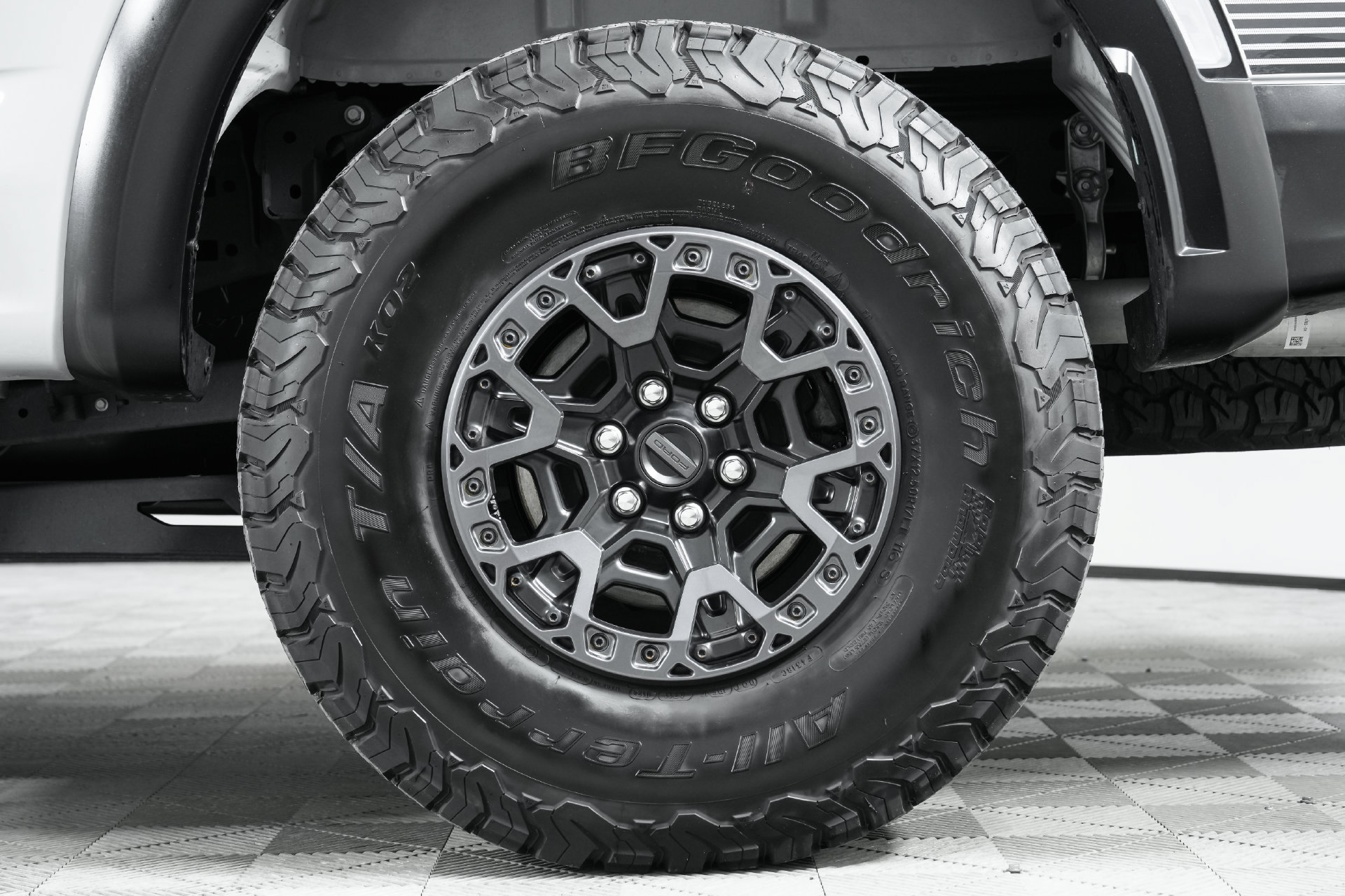 Used 2024 Ford F150 Raptor w/ Equipment Group 803A Raptor R AWD/4WD image 75