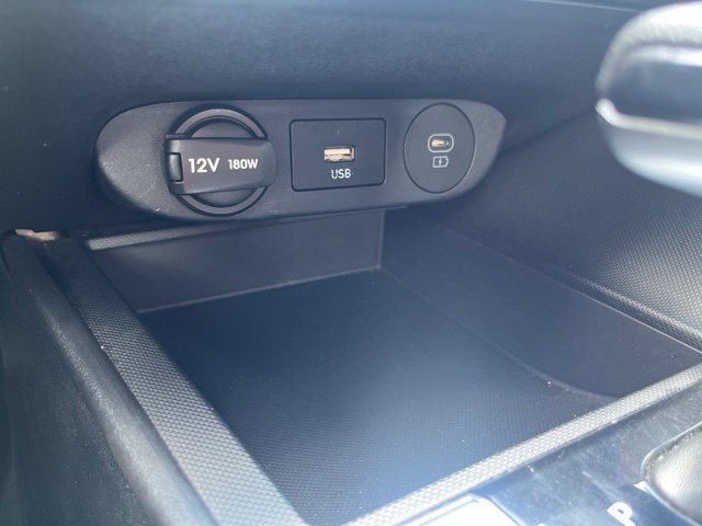 Used 2024 Hyundai Elantra SEL FWD image 25