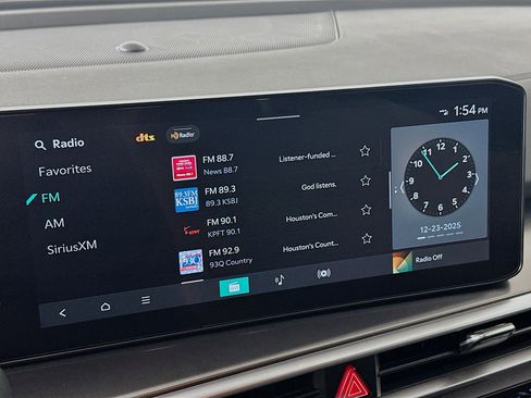 Used 2025 Kia Sorento LX image 21