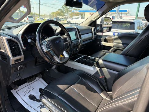 Used 2021 Ford F250 Lariat w/ Lariat Value Package image 16