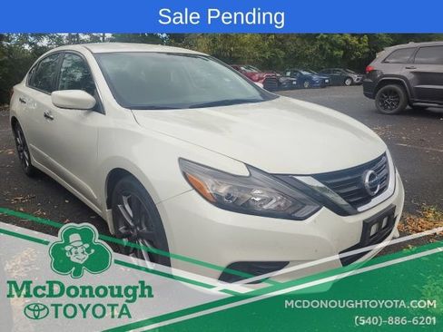 Used 2018 Nissan Altima 2.5 SR w/ SR Special Edition FWD image 3
