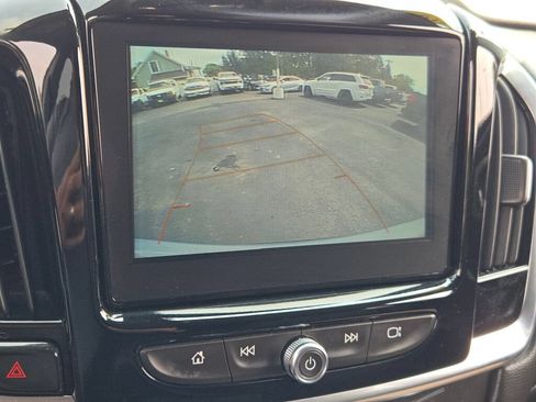 Certified 2019 Chevrolet Traverse LT FWD image 29