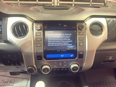 Used 2018 Toyota Tundra Platinum image 19