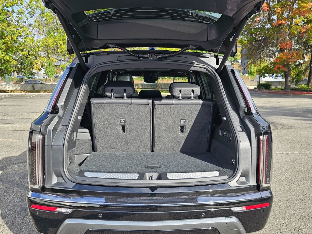 New 2027 Cadillac Vistiq Sport AWD/4WD image 12