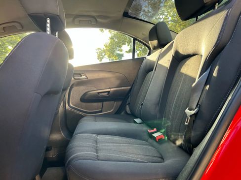 Used 2015 Chevrolet Sonic LT image 14